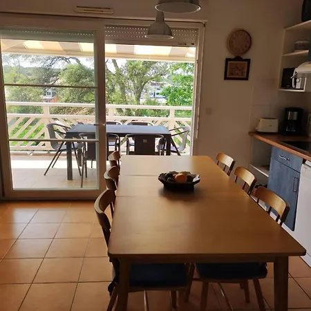 Villa Maison Mitoyenne Avec Parking - 6 Pers. - Fr-1-878-6 *
